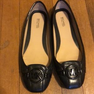 Black Michael kors flats